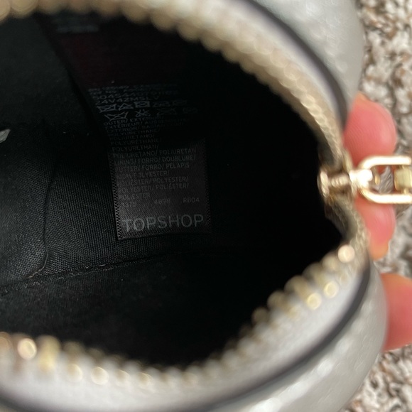 Topshop Sliver Heart Coin Purse - Picture 13 of 13